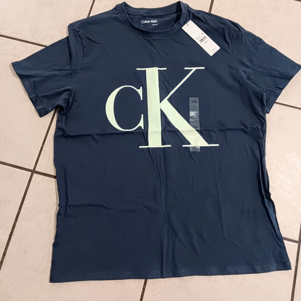 Men's Calvin Klein t-shirt sz-large...New w/tag!